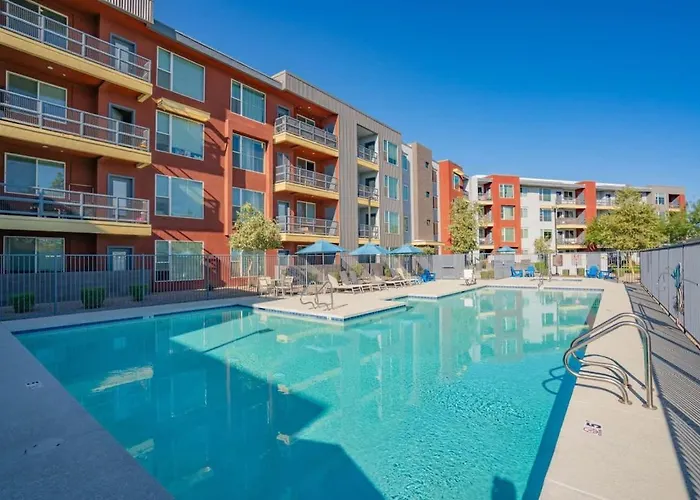 Heart Of Balcony Pool Gym Wd Parking